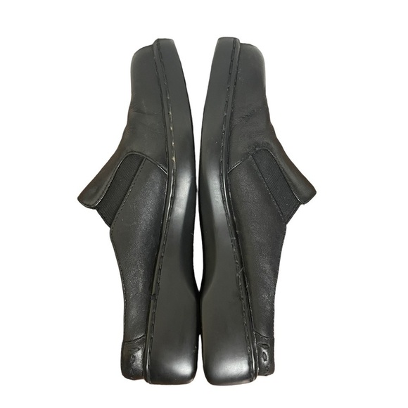 Auditions Black Leather Slip On Loafers Flats Size 6 Wide - Picture 10 of 12